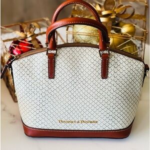 Dooney & Bourke bag